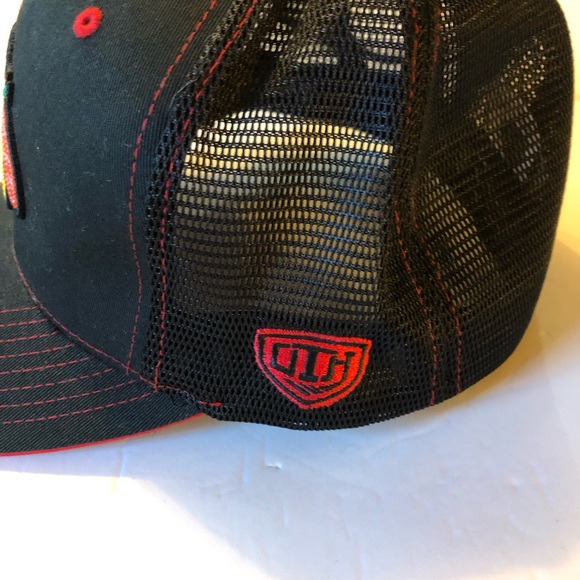 Chicago Blackhawks Cap - One Size Flex Stretch Fit - NHL Old Time Hockey - Picture 3 of 10